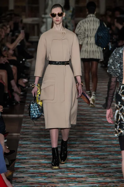 Look 45